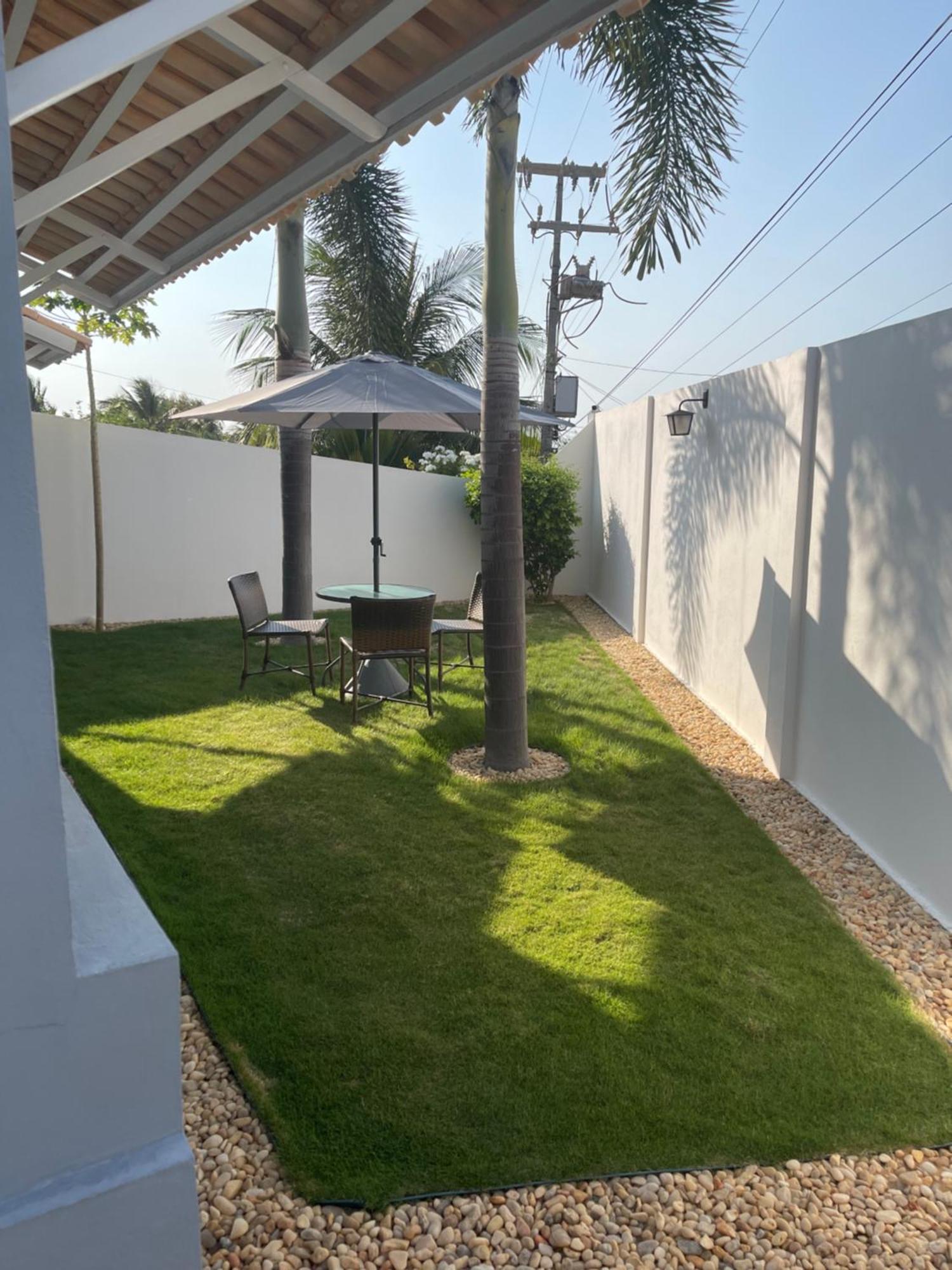 Charlotte House Hotel Canoa Quebrada Exterior photo